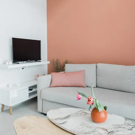 Estea Quality Living アパートホテル 4*